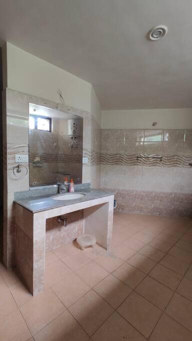 Basti House - Boutique Homestay Лакнау Екстериор снимка