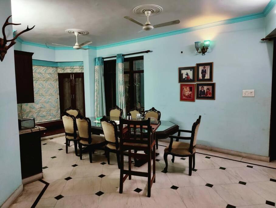Basti House - Boutique Homestay Лакнау Екстериор снимка