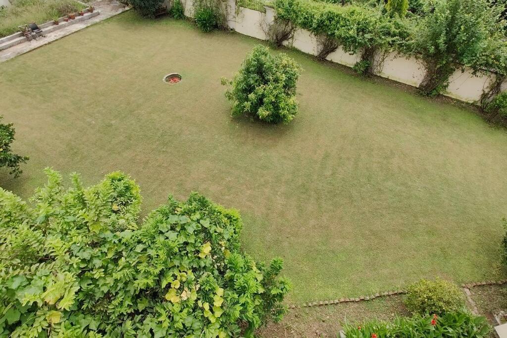Basti House - Boutique Homestay Лакнау Екстериор снимка