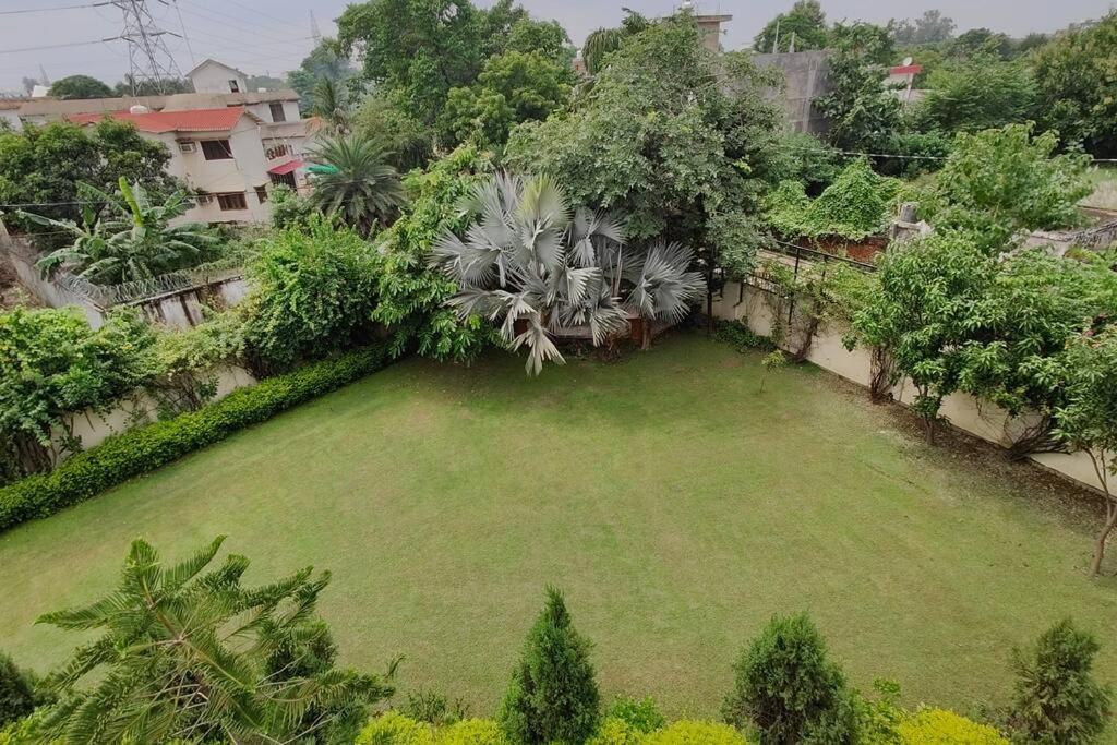 Basti House - Boutique Homestay Лакнау Екстериор снимка