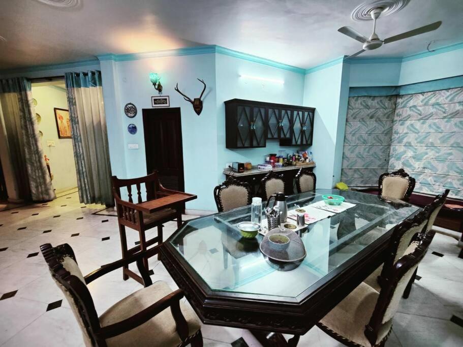 Basti House - Boutique Homestay Лакнау Екстериор снимка