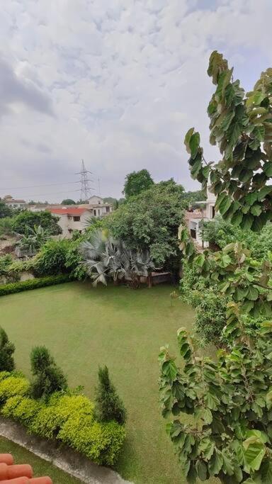 Basti House - Boutique Homestay Лакнау Екстериор снимка